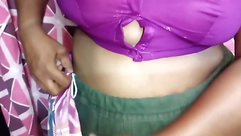 A Beautiful Tamil Wife, Tying A Sexy Saree, Arouses Lust And Leaves For Work