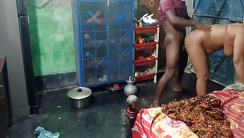 Bangladeshi Husband Wife Video And Bangladeshi Come Full Video Very Good And Nice Time Desimombd