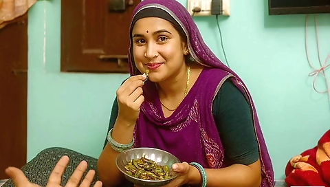 Pakistani Milky Aunty With Her Kiss Romantic On Bed By -snapchat143