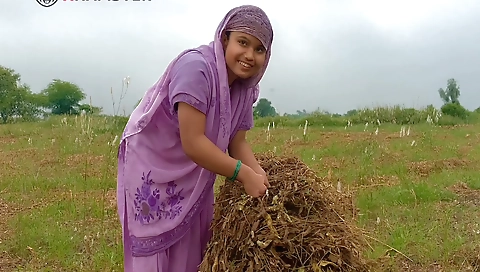 Pakistani Woman Working In Stepbrothers Romantic Farm By -snapchat143