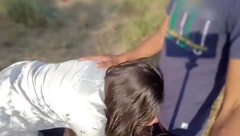 Devar Bhabhi In Beautiful Bhabhi Devar Fucking In Jungle, Bhabhi Jungle Mein Apne Devar Ke Kale Lund Se Chudwane