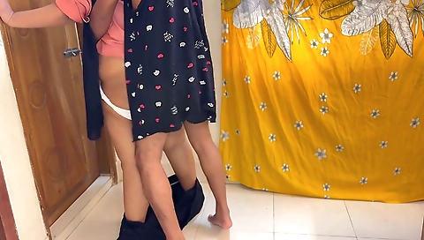 Hot Big Ass Gf Call Me To Fuck Her When Her Parents Leave Home!