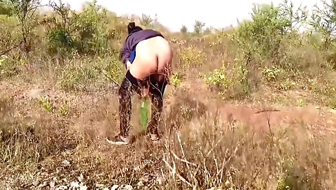 Indian Aunty Caught And Fucked Outdoor