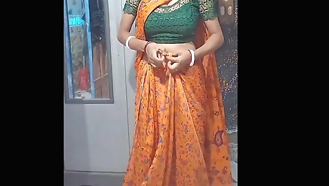 Tight Pussy Desi Bhabhi In Saree Fucked Hard By Devar In Hindi Audio