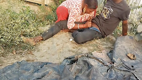 Desi Hot Housewife Ki Gand Chudai Ki