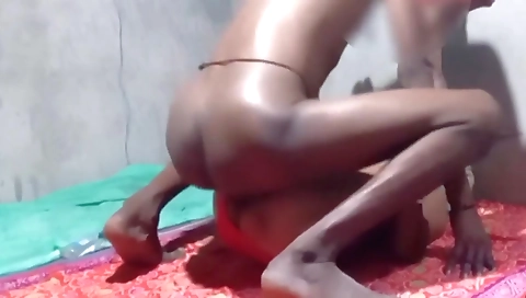 Indian Village Friend Wife Ko Jamkar Entertainment Ke Sath Chudai Kiya