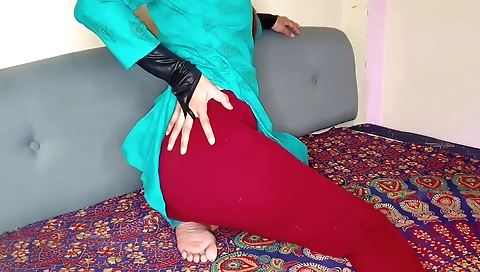 Cutie Indian Stepsister Let Her Younger Stepbrother Ruined Her Tight Pussy