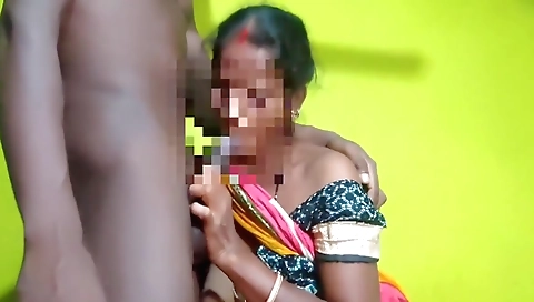 Devar Bhabhi - Indian Village Bhabhi Ko Desi Style Me Chudayi Kiya