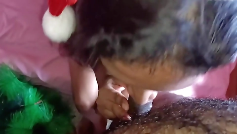 නත්තල් ගහ යට කෙල්ල අඩනකල් ගහපු සුපිරිම ගැහිල්ල Hard Fuck Srilankan Girl Under Christmas Tree