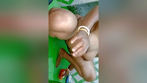 Hot Milf - Chut Ki Bhook Bathroom Kand Part 2