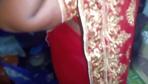 Desi Beauty Housewife Sary Changing In Home