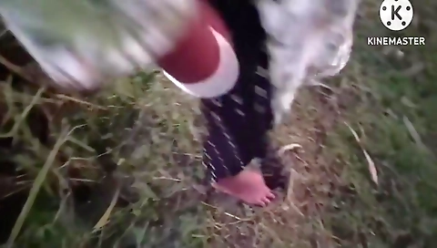 Desi Gaon Ki Bhabhi Bathroom Karne Gaya Hai