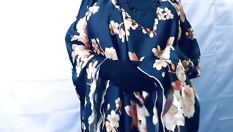 Muslim Hijabi Beautiful Housewife Fucking With Neighbor - With Clear Hindi Audio