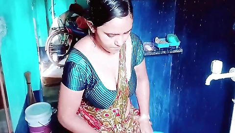 Hot Indian Desi Bhabhi Love Massage - Full Uncut Sensual Massage & Deep Romance With Deep Massage