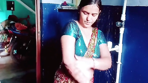 Hot Indian Desi Bhabhi Love Massage - Full Uncut Sensual Massage & Deep Romance With Deep Massage