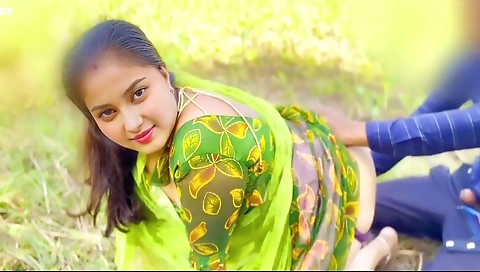 Bhabhi Devar Ke Sath Khet Me Chudai Karwai Or Kutiya Ban Kar Chudwane Lgi Hindi Me - Devar Bhabhi