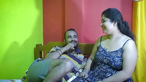 Indian Desi Bengali Girl Hardcore Fuck With Her Client Full Movie ( Dirty Bengali Talk )