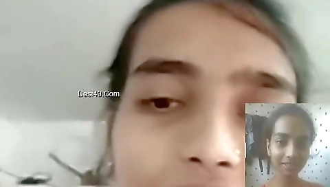 Today Exclusive- Cute Desi Girl Shows Her Boobs On Vc