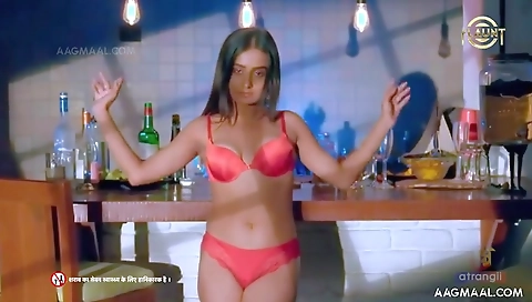 Priya Ray, Simran Kapoor And Sapna Sappu In Stellar Priyanka Bold And Beautiful Flaunt Video