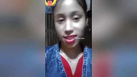 Cute Bangla Girl Showing Her Boobs