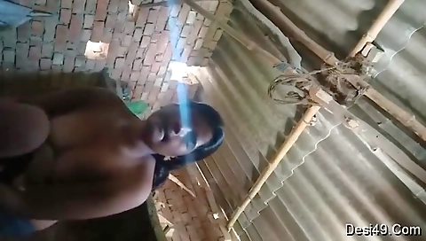 Exclusive- Desi Village Girl Strip Her Cloths And Showing Her Boobs And Pussy