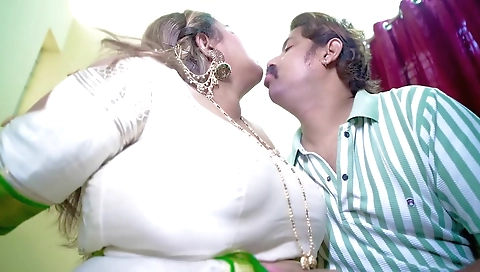 Desi Bhabhi Ka Chudai Kar Ke Chut Ka Pani Nikal Diya