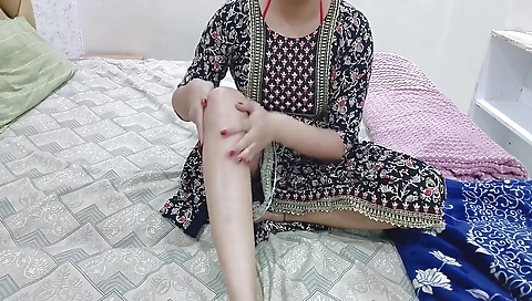 My Younger Stepbrother Was Alone In The Room, I Also Went Room And Massage My Body Pussy But My Stepbrother
