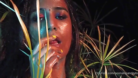 Poonam Pandey In New Hd Pussy 2021