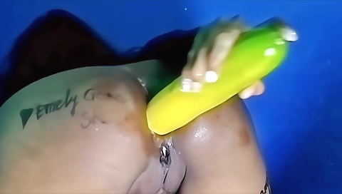 Fon D In Emely Is Very Of Anal With Cucumber