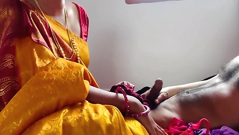 Tamil Beautiful Stepsister In Saree And Her Stepbrother Dick Blowjob Cum In Mouth