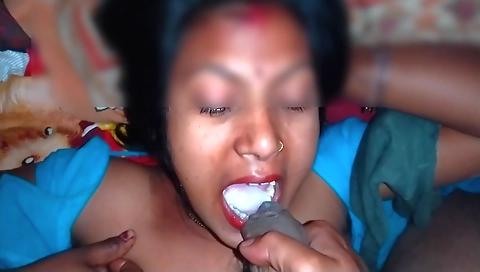 Desi Bhabhi Cum In Mouth Cum Eating Indian Bhabhi