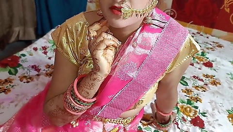 Priya Ki Bahen Dever Ke Saamne Saree Utaarne Lagi