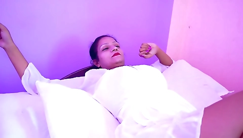 Apne Hi Clinit Ke Ghar Ja Ke Kiya Khud Jam Ke Chudai Chut Ka Pani Nikal Diya In Hindi Audio