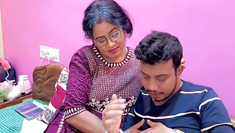Jab Aged Teacher Ko Sara Hua Pussy Fuck Karte Hain Koi Student 18+,, Thokta Hain Apne Big Penis Se
