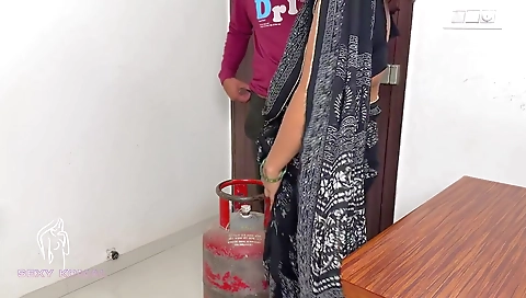 कमल Pस डलवर बय स टक क बदल चत हवल कर द