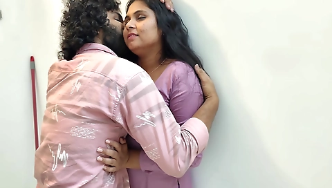 Stranger Boy Enters A Unknwon Girl House And Doing Hot Fuck With The Hot Girl