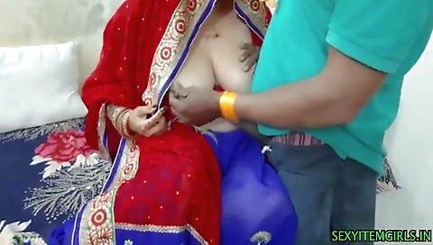 Desi Sasur Ne Apni Hi Bahu Ko Choda