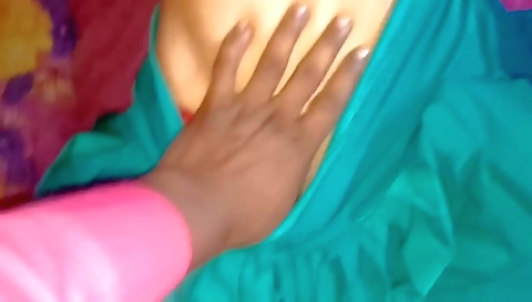 Indian Desi Hauswaif Soni Bhabhi Ki Chudayi Devar Ne Bhabhi Ko Ghodi Bana Ke Choda Indian With Devar Bhabhi