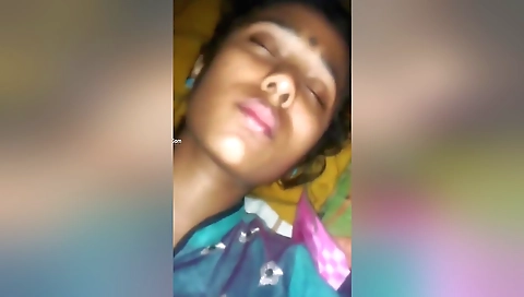 Today Exclusive- Cute Desi Girl Pussy Video Record By Lover