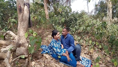 Indian Village Sex Video, Indian Girl Big Boob Press By Her Stepbrother In Outdoor Village - Village Outdoor