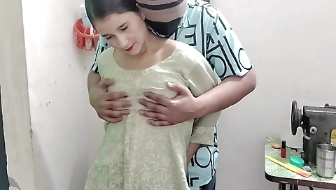 Small Boobs Ko Daba Daba Kar Jija Ne Doodh Nikala