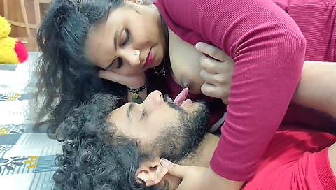 Mallu Hot Girl In Modern Dress Seduce Her Boy Friend And Hot Romance With Boobs Suck