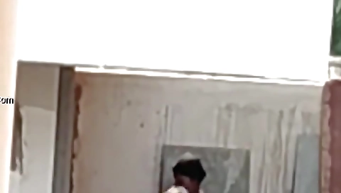 Exclusive- Desi Village Bhabhi Outdoor Bathing Record By