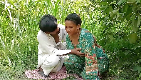 تم نے شادی کیلئے بولا تہاamazing Sexy Video 2022