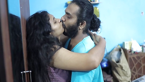Saree Romance Hot Armpit Lick, Vaishnavy And Sharun Raj Hot Armpit Lick Romance In Saree, Mallu Couple Saree Armpit With Hot Kiss