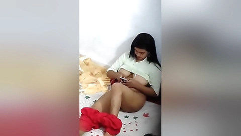 Sexy Desi Girl Shows Her Boobs And Pussy To Lover On Vc Capture In