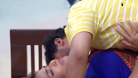 Indian Hot Babe Amazing Erotic Movie