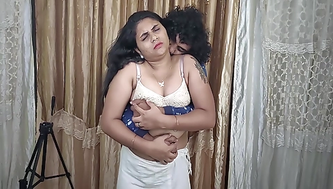 Under Skirt And Bra Hot Romance With Bra Removal And Hot Boobs Suck Press Romance Of Vaishnavy And Sharun Raj, Mallu Hot Couple
