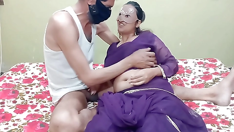 Li Ya In Indian Desi Tharki Servant Ny Malkan Ki Chut Ka Pani Nikal K Pee Clear Hindi Audio Xxxxx Desi Sex