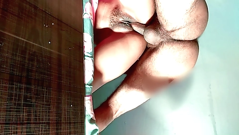Naukar Ne Apne Hi Malik Ki Jawan Ladki Ko Akela Pakar Chod Dala Maje Se Cheating Wife Standing Fucked After Deep Throat To Bbc